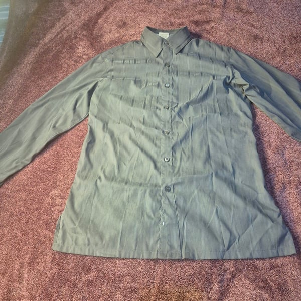 Doc & Amelia by Cintas Long Sleeve Button Down Shirt Size S Gray Stripe