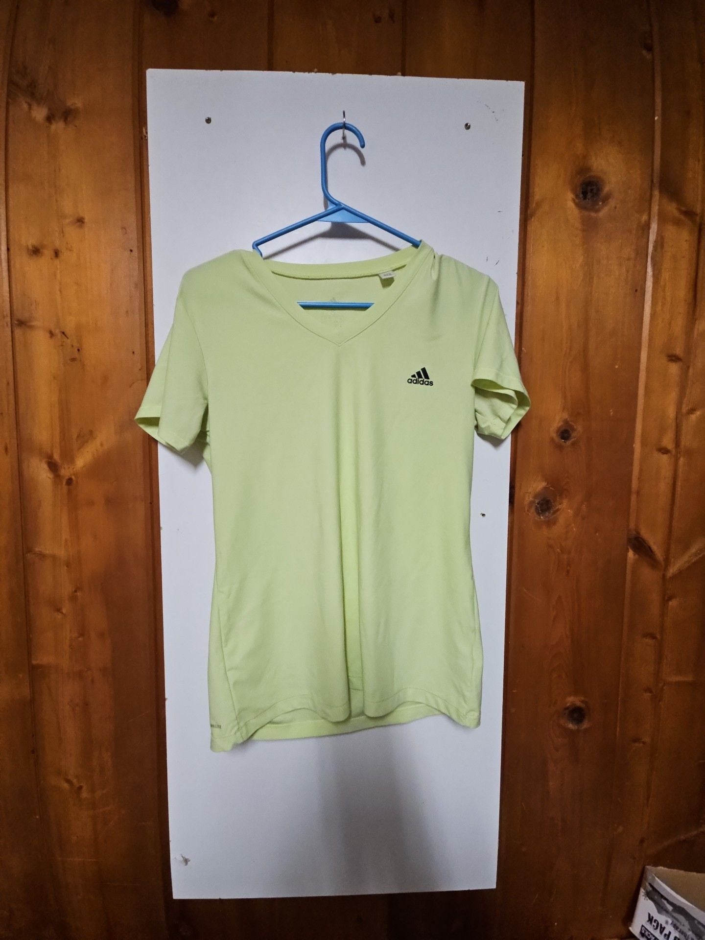 (544) Adidas V Neck T-Shirt Size S Lime 2