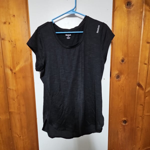 (274) Reebok Active T-Shirt Size L Black Heather