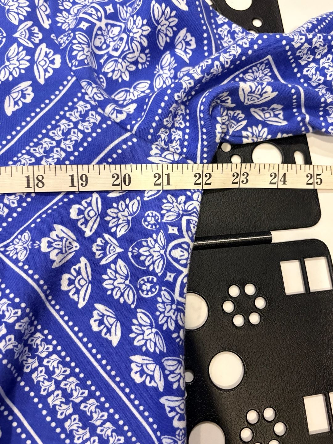 Croft & Barrow Top Size PXL Blue White Bandana Print (175) 5
