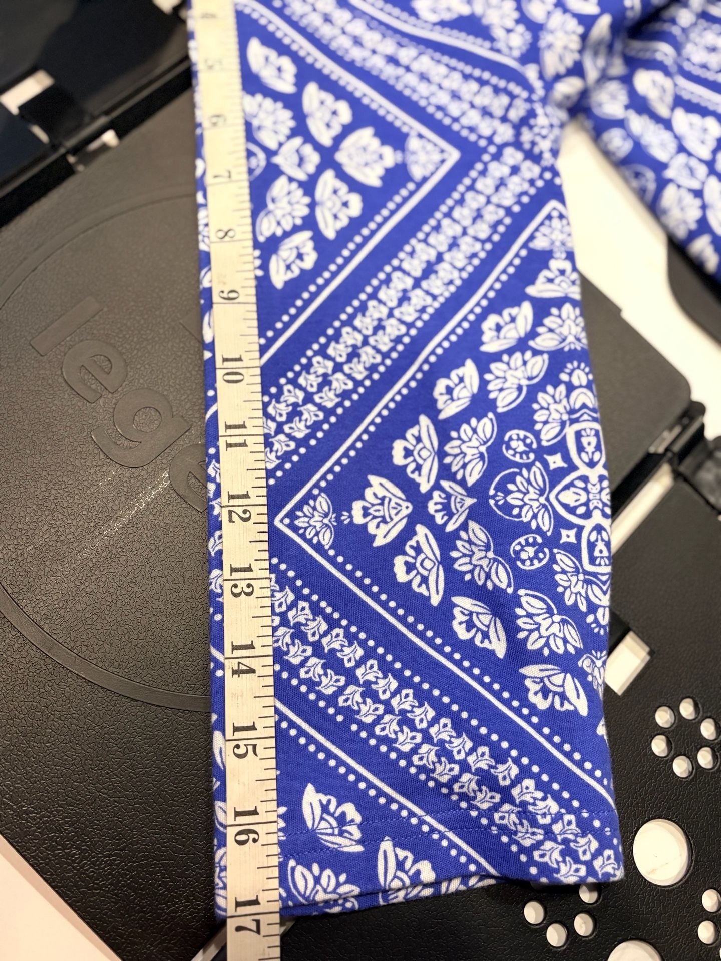 Croft & Barrow Top Size PXL Blue White Bandana Print (175) 7