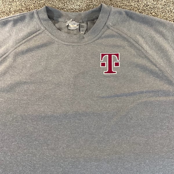 T-Mobile Long Sleeved Shirt Size XXL Gray Performance Logo Athletic Pullover