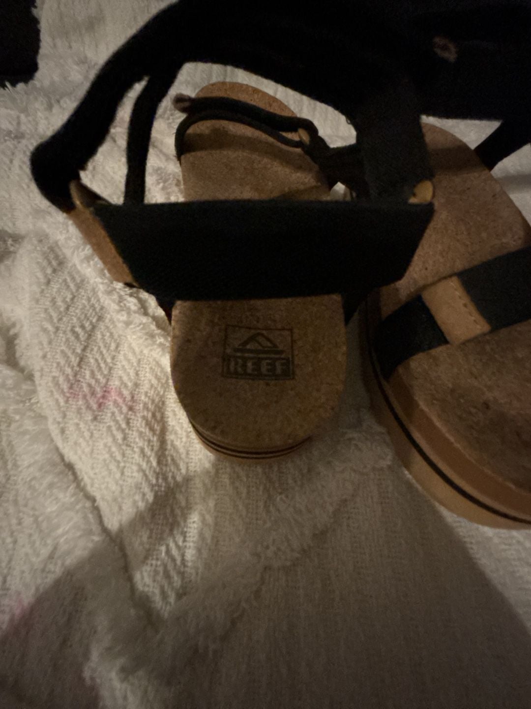 Reef Cushion Rem Hi Size 7 Black Tan Platform Sandals 6