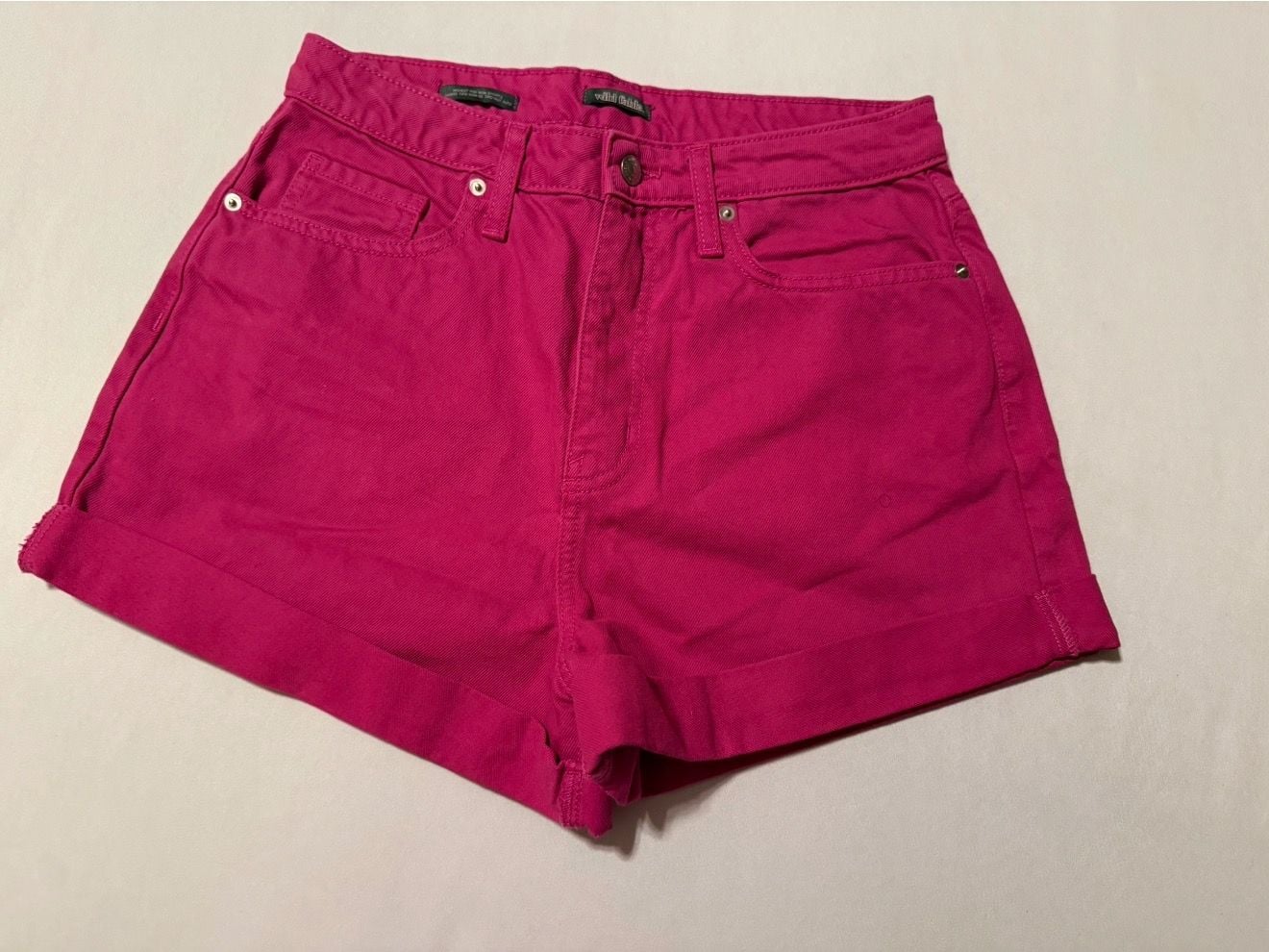 Wild Fable Women’s High Rise Mom Shorts Pink Rolled Cuff Size 10 2