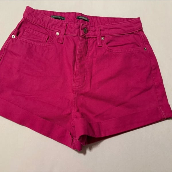 Wild Fable Women’s High Rise Mom Shorts Pink Rolled Cuff Size 10