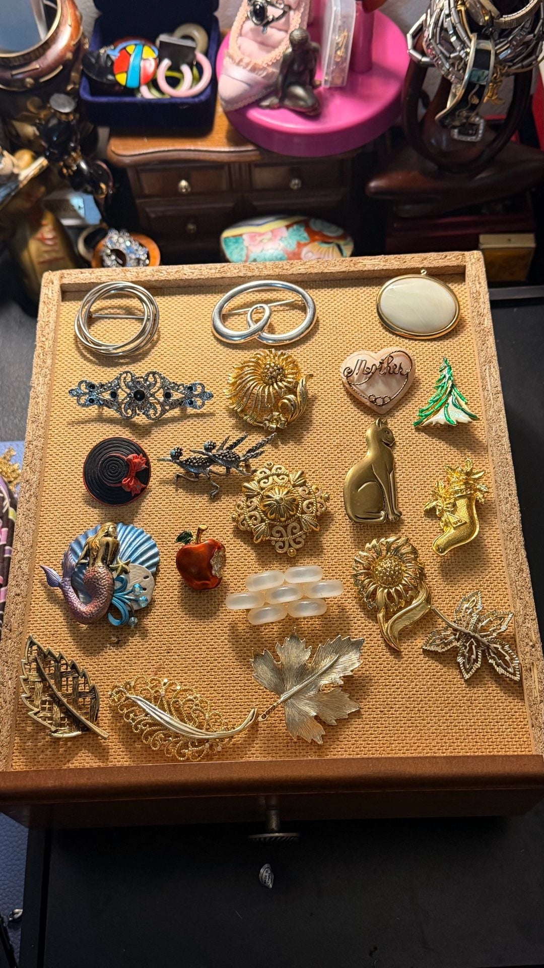 Vintage Assorted Brooch Pins Lot (20) 1
