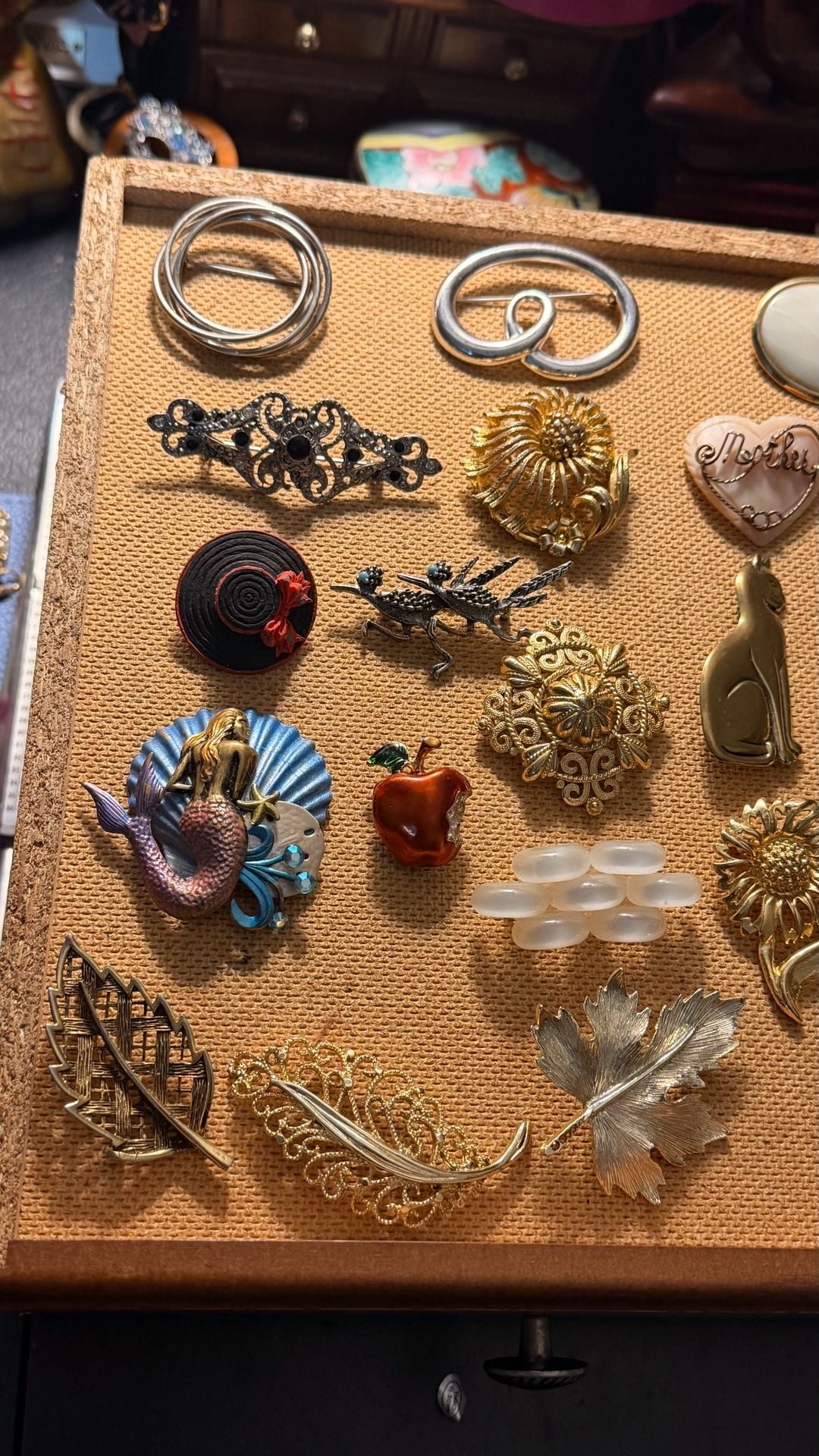 Vintage Assorted Brooch Pins Lot (20) 2