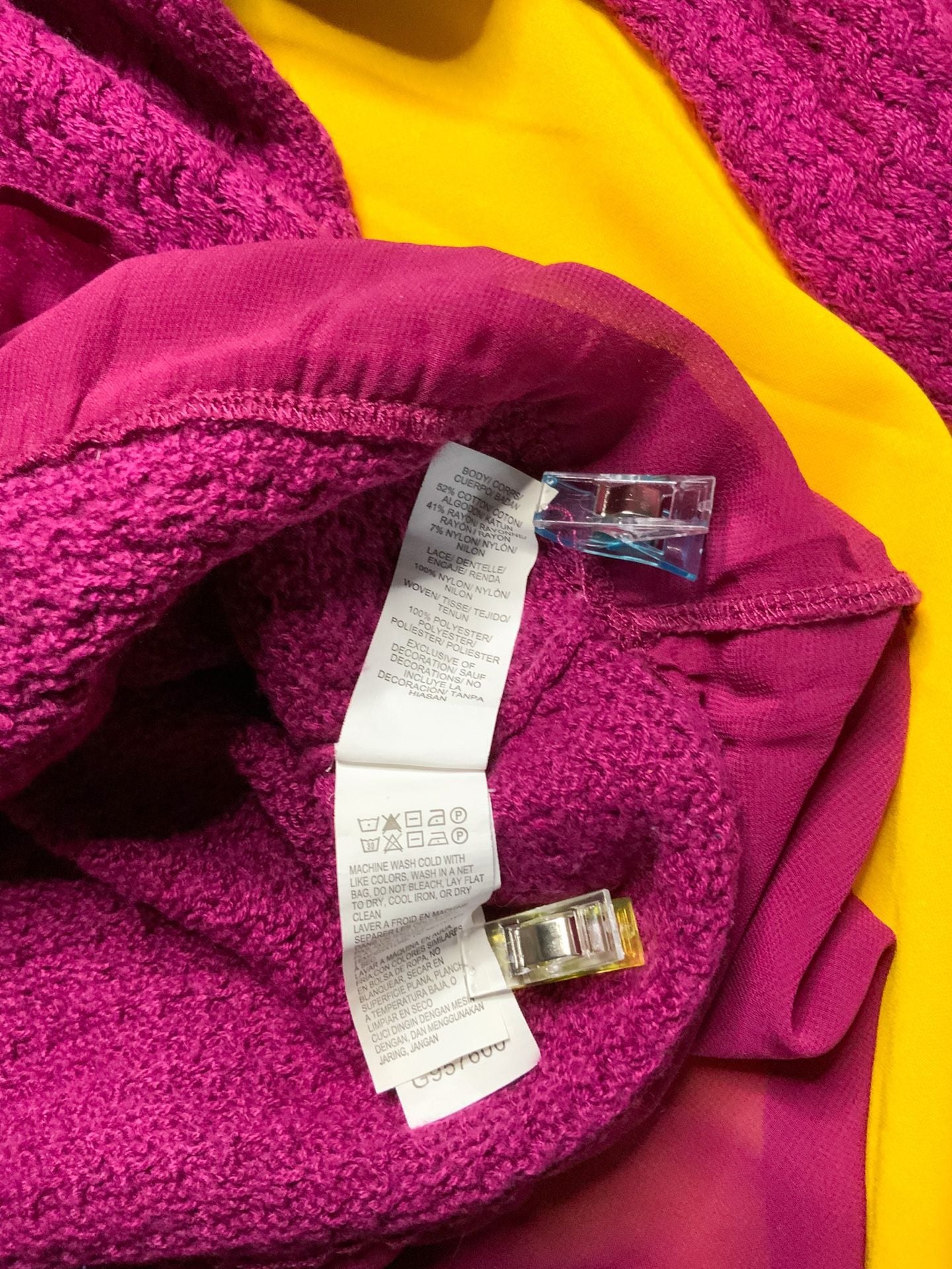 Lucky Brand Pullover Sweater Women’s Size S Magenta Knit Lace Hem 8