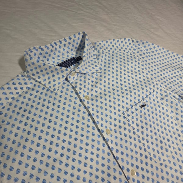Vineyard Vines Leaf Tile Short-Sleeve Button-Up Shirt Size S Blue White