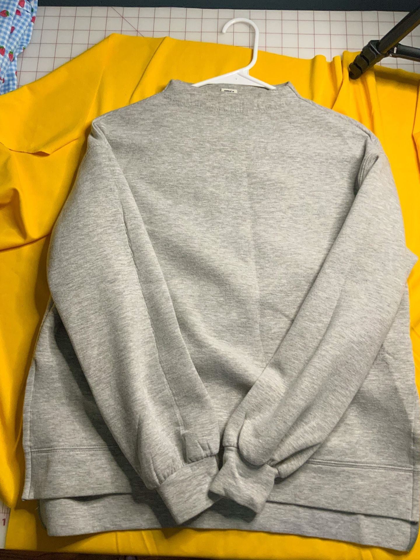 Rachel Zoe Gray Mock Neck Sweatshirt Women’s Size S 5