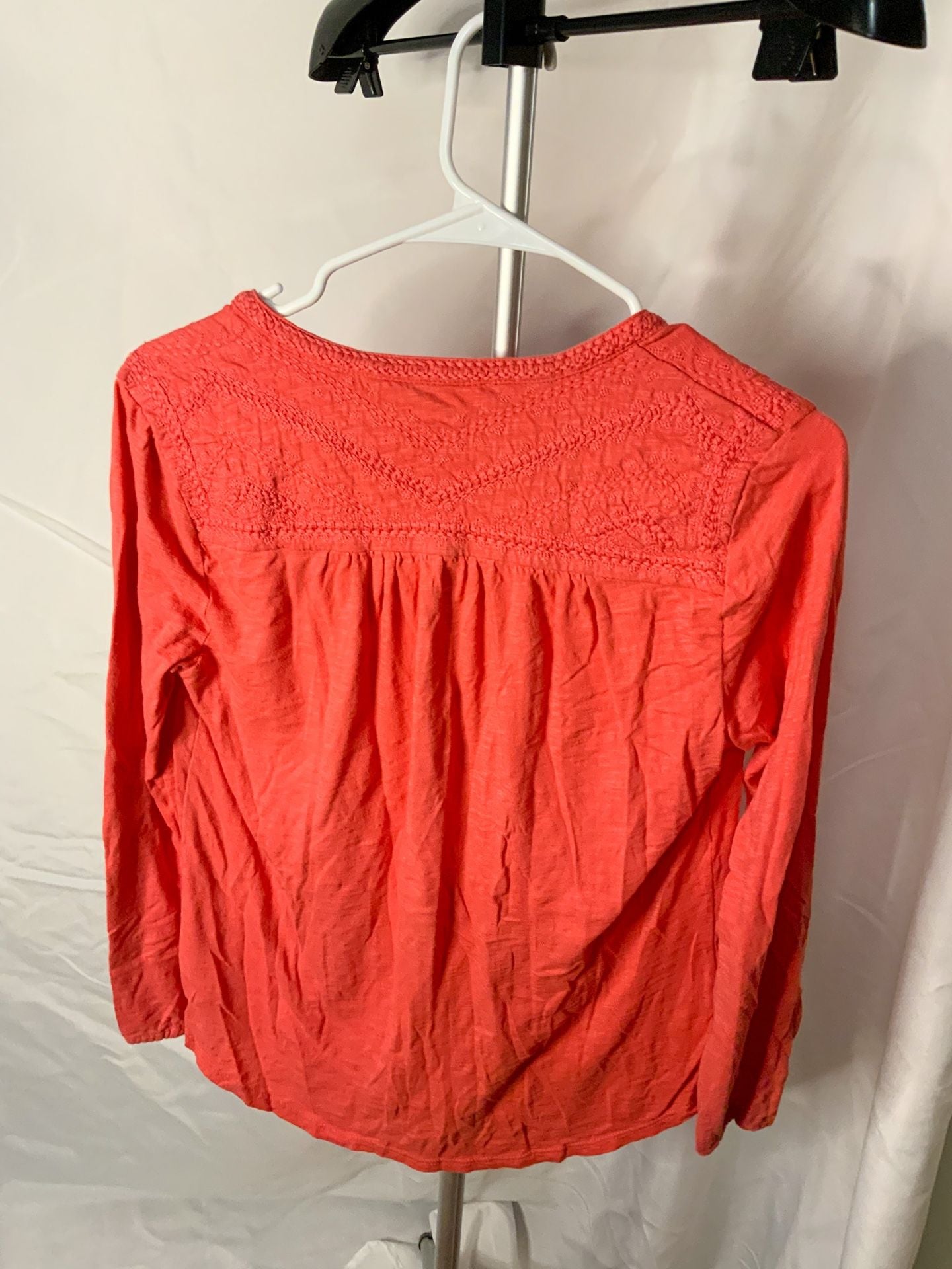 Lucky Brand Embroidered Blouse Women’s Size S Coral 4