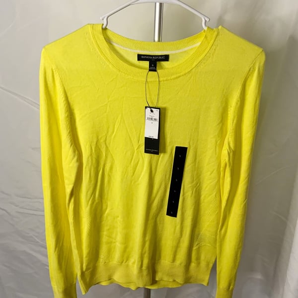 Banana Republic Forever Yarn Sweater Women’s Size S Yellow