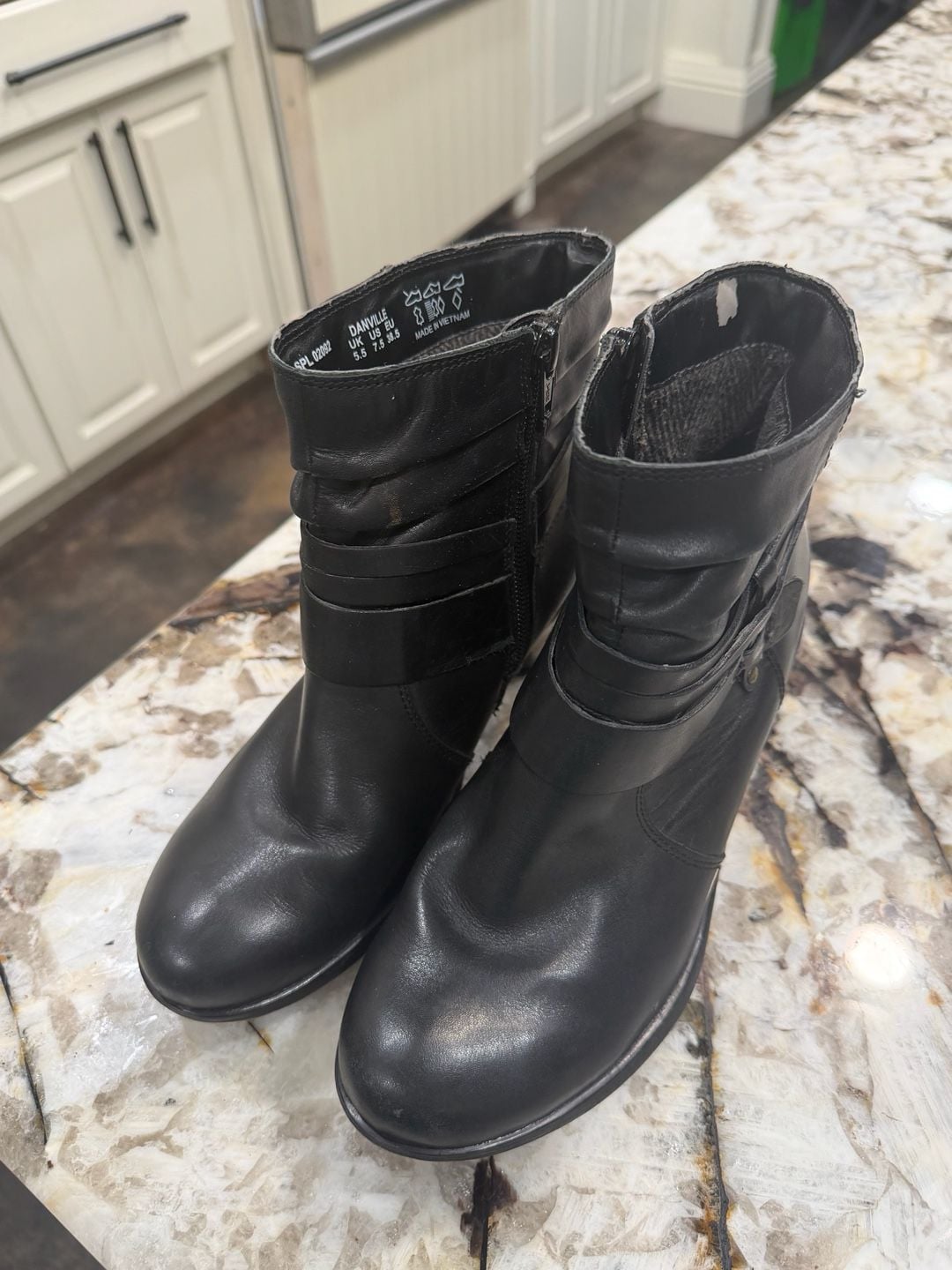Hotter Danville Boots Size 7.5 Black Leather Ankle Buckle 8