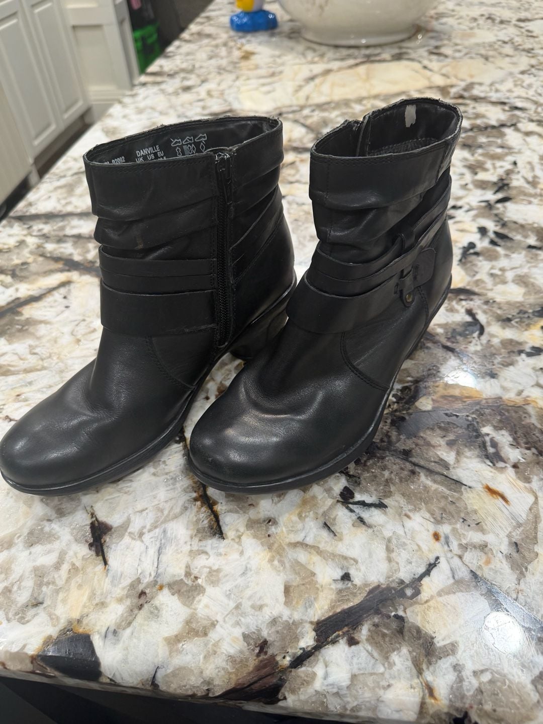 Hotter Danville Boots Size 7.5 Black Leather Ankle Buckle 7