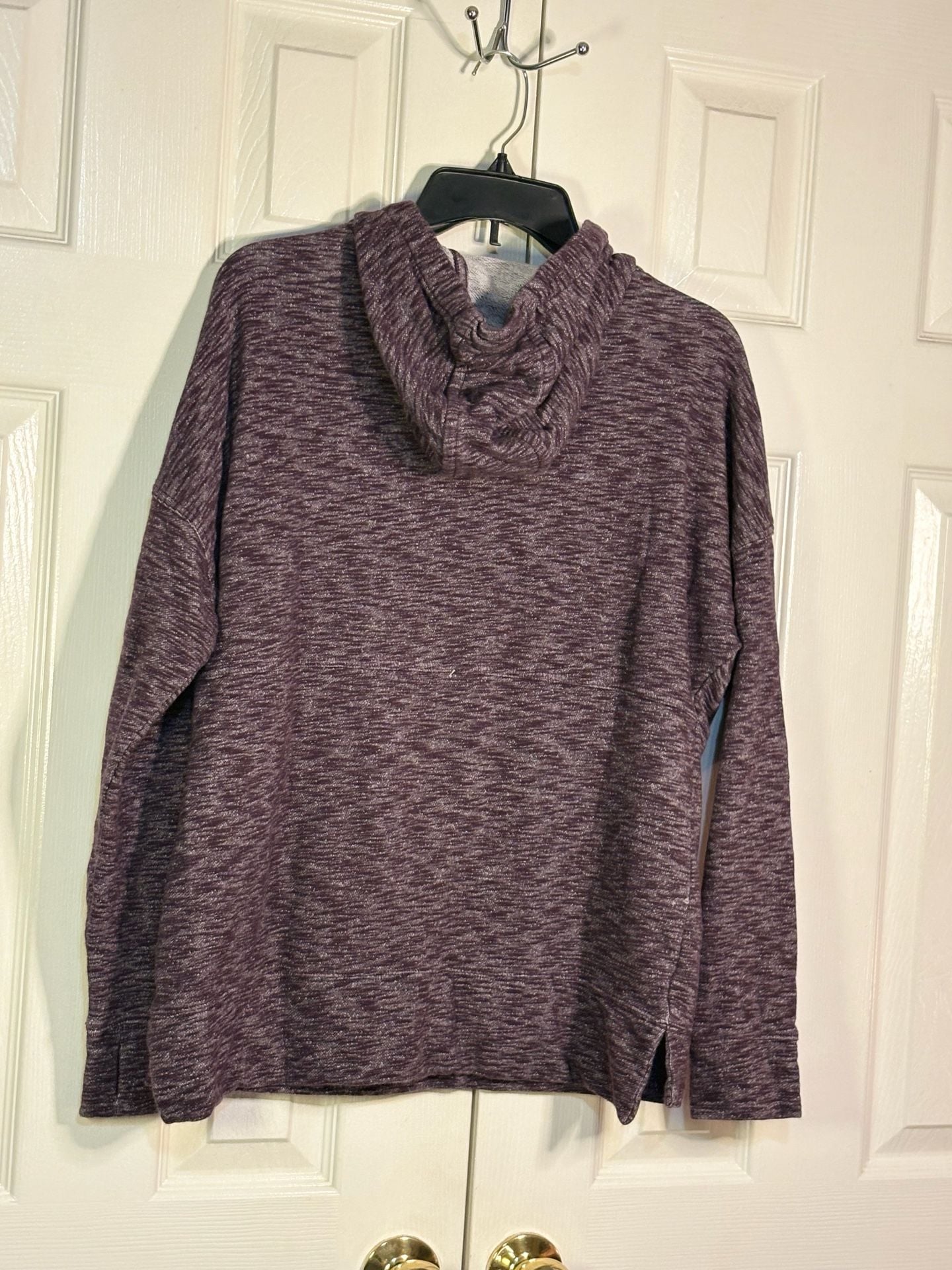 Carhartt Women's Newberry Hoodie Size M (8/10) Plum Relaxed Fit 9