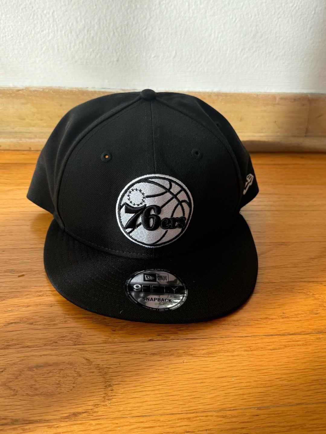New Era Philadelphia 76ers 9FIFTY Snapback Hat One Size Black 2