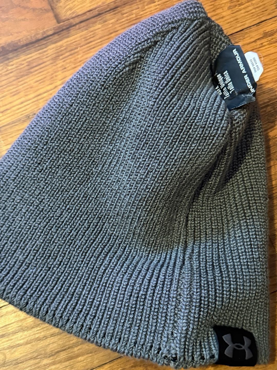 Under Armour Beanie Hat Grey Ribbed Knit OSFA  8