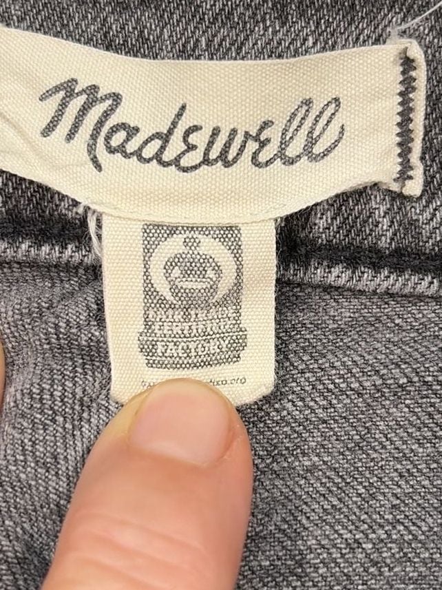 Madewell The Perfect Vintage Jean Size 25 Black Washed Raw Hem 6