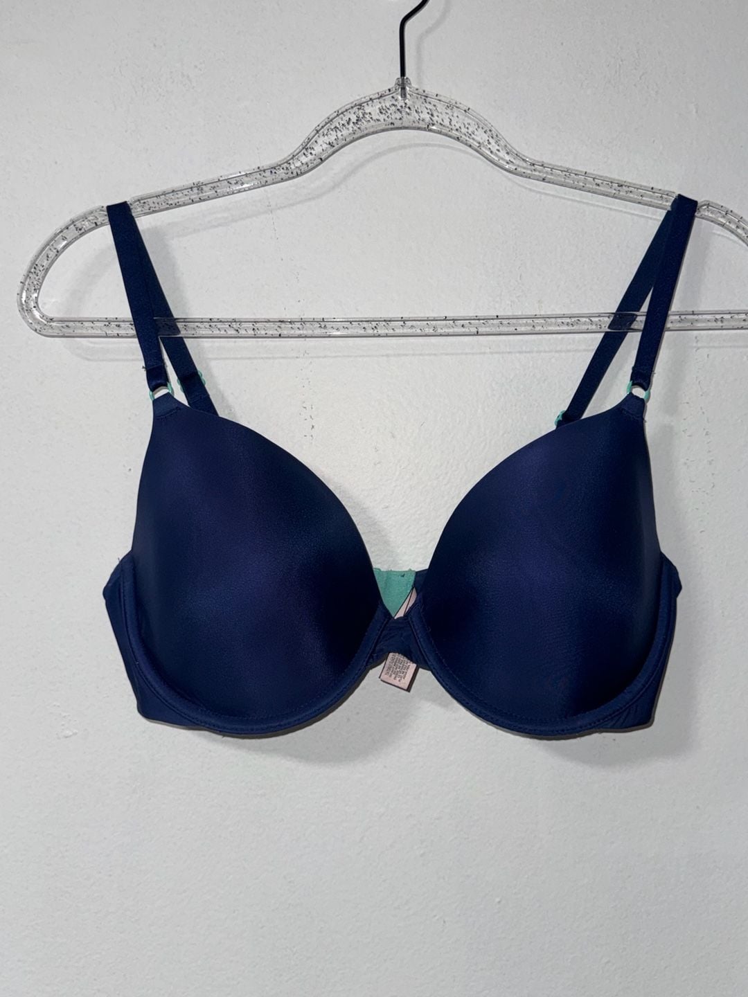 Victoria's Secret Perfect Coverage Bra Size 36D 2