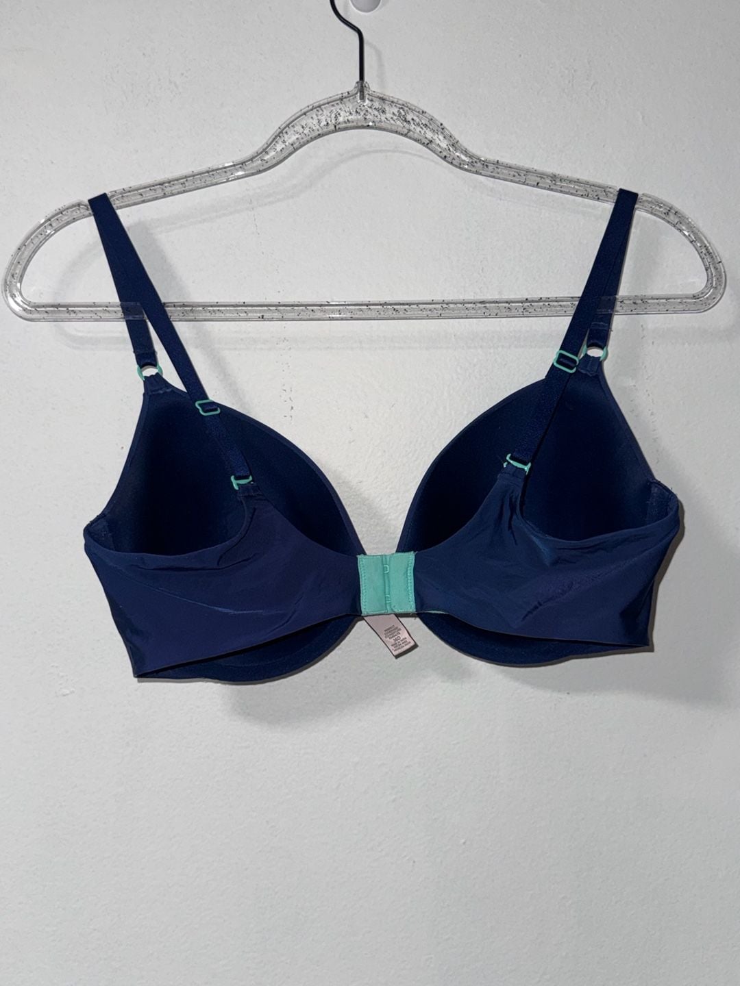 Victoria's Secret Perfect Coverage Bra Size 36D 3