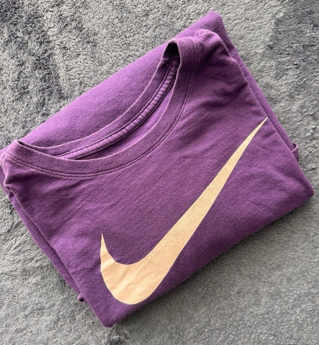 Nike The Nike Tee Long Sleeve Minimalist Shirt Size XL Purple White Swoosh 11