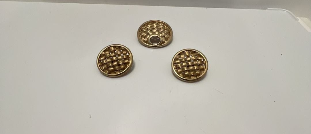 Sarah Coventry Woven Classic Gold Tone Brooch And Earrings Set 1