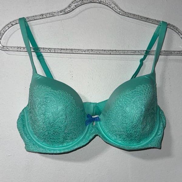 Victoria's Secret Body By Victoria Lined Demi Bra Size 36D Turquoise Green Lace