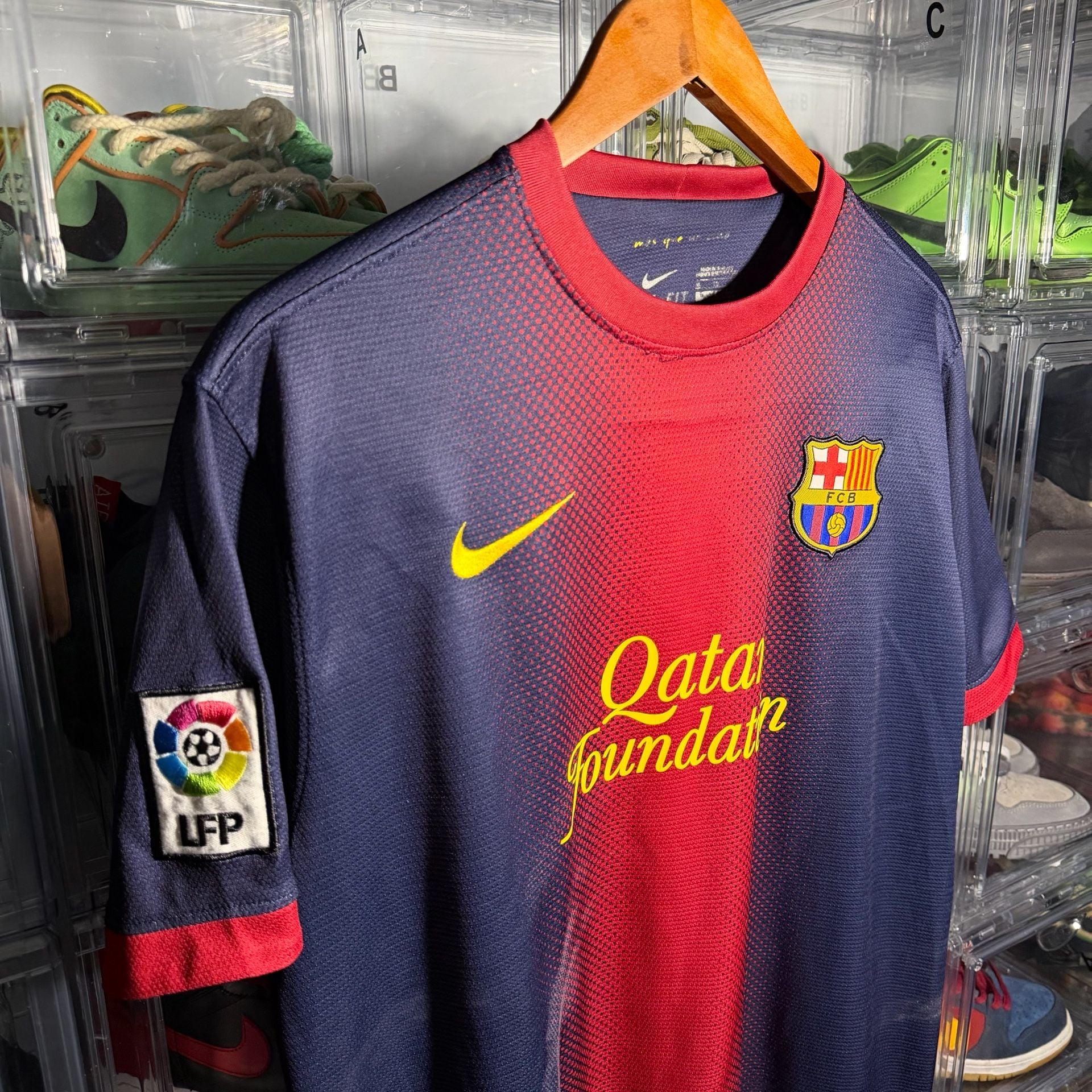 Nike FC Barcelona 2012-13 Home Soccer Jersey Size XL Qatar Foundation 4