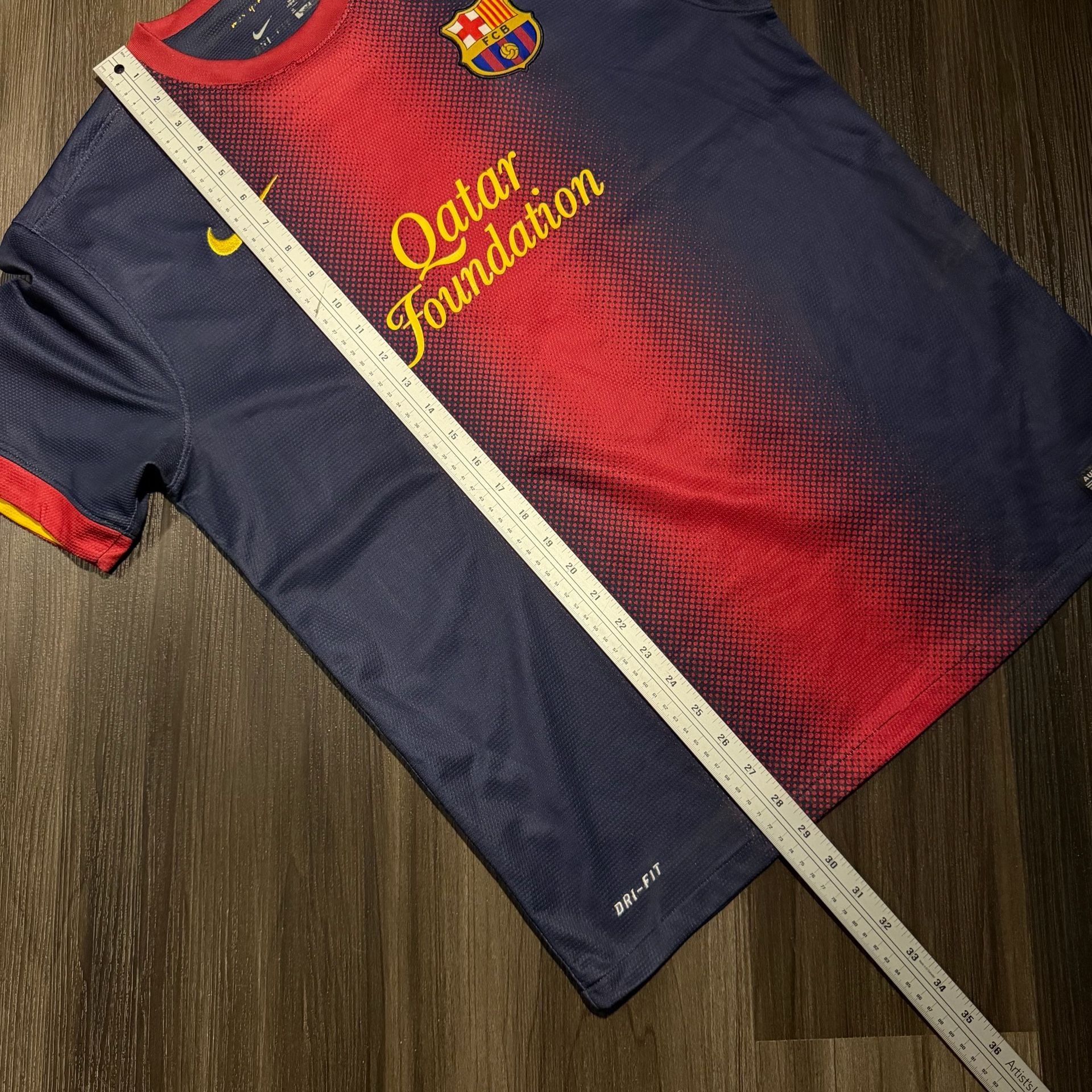 Nike FC Barcelona 2012-13 Home Soccer Jersey Size XL Qatar Foundation 10