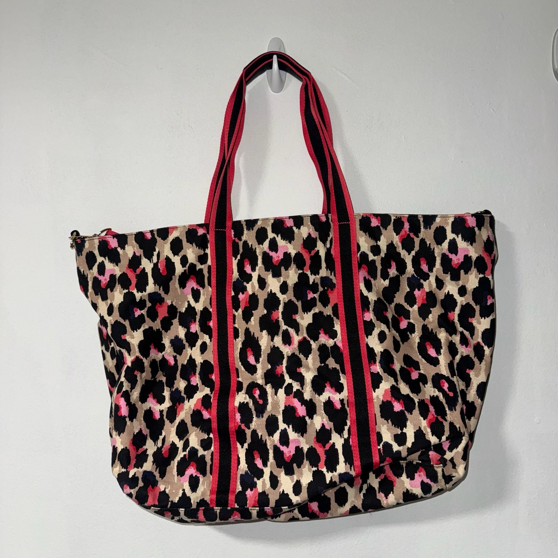 NWT Victoria's Secret Leopard Print Weekender Tote Bag 3