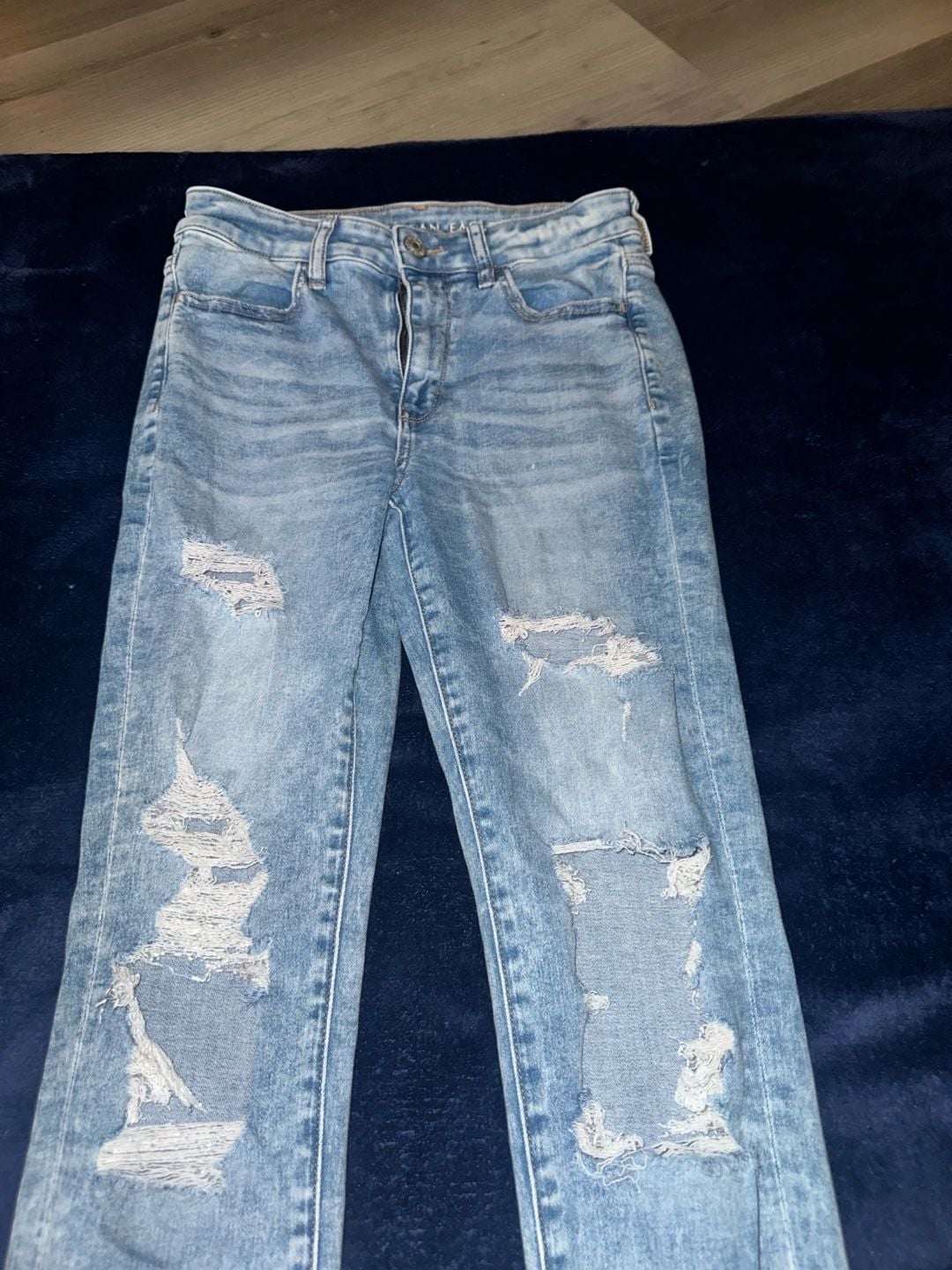 American Eagle Distressed Fringe Hem Jeans Size 8 long 4
