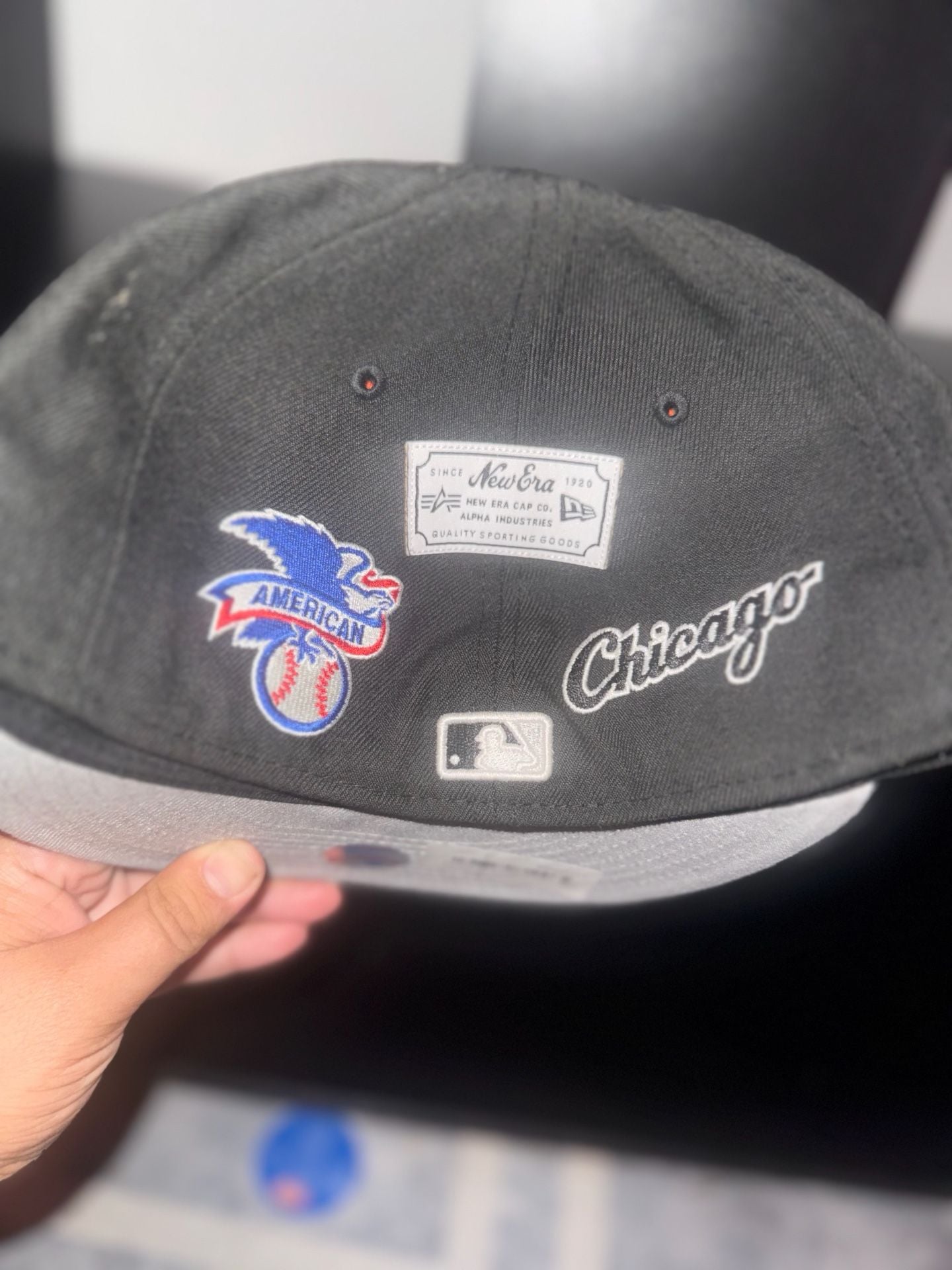 New Era Alpha Industries Chicago White Sox 59FIFTY Fitted Hat 2