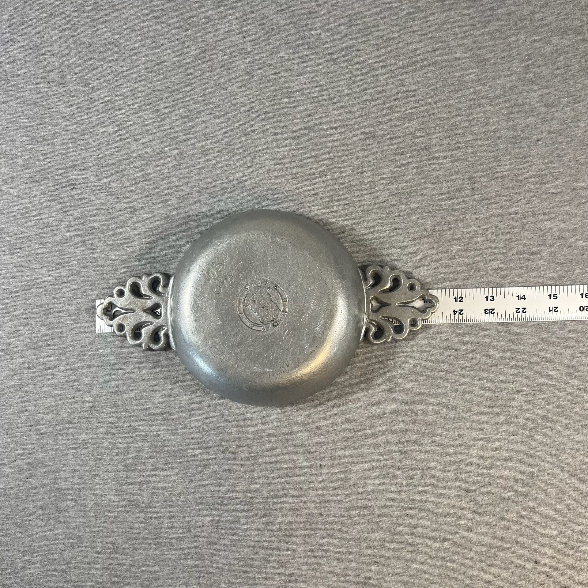 Wilton Armetale Plough Tavern Double Handled Pewter Porringer Bowl 4