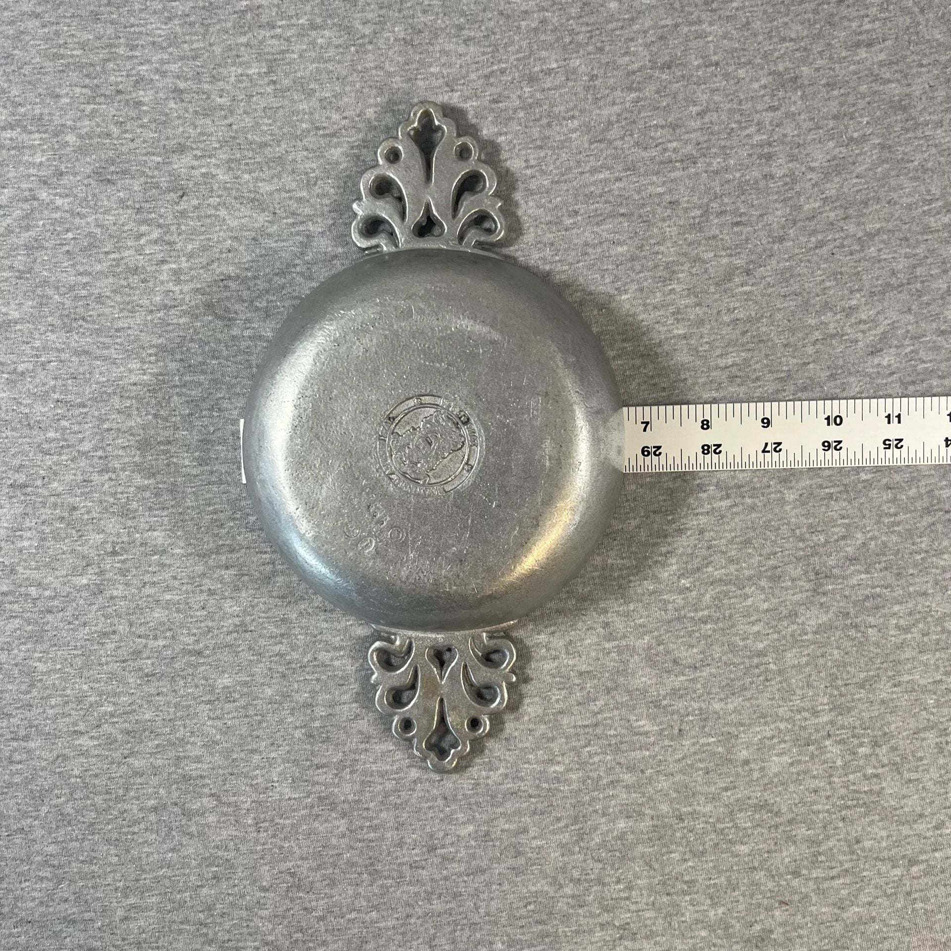 Wilton Armetale Plough Tavern Double Handled Pewter Porringer Bowl 5
