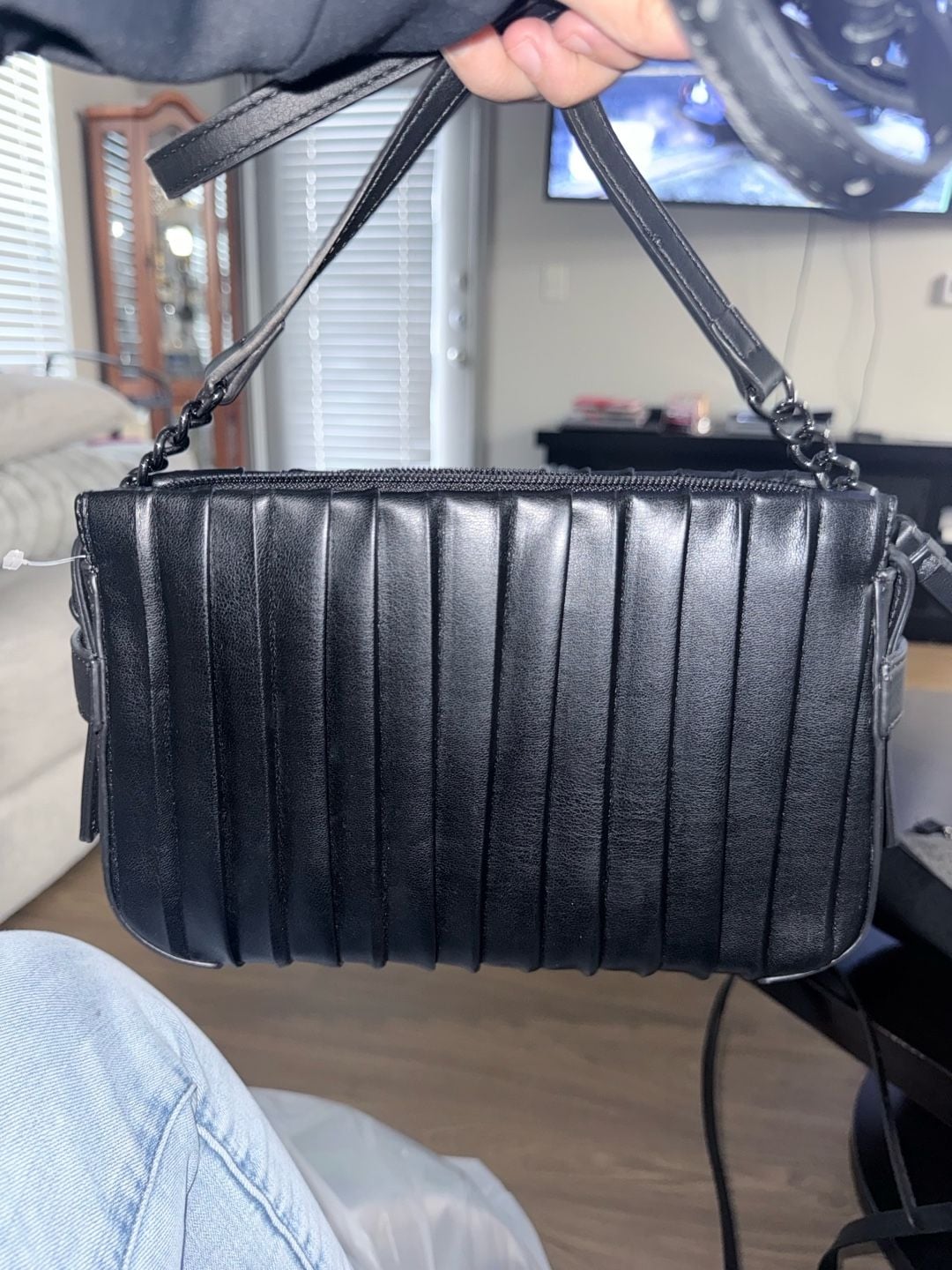 Simply Vera Vera Wang Pleated Crossbody Handbag Black Chain Strap 2