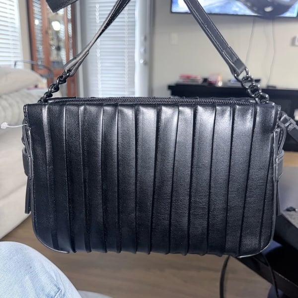 Simply Vera Vera Wang Pleated Crossbody Handbag Black Chain Strap