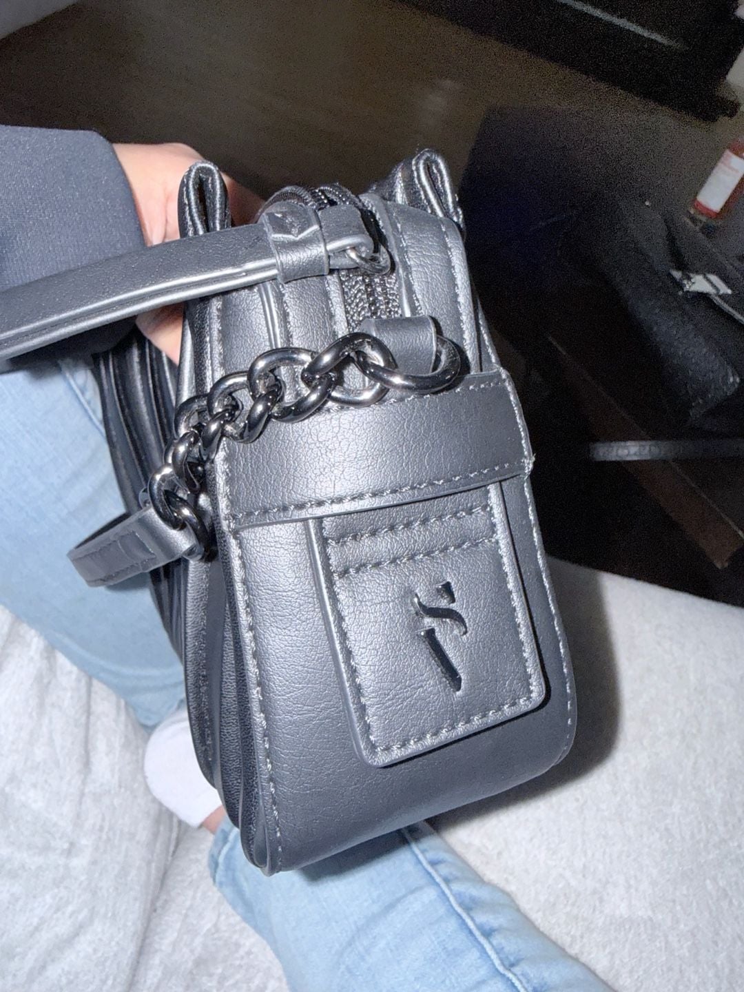 Simply Vera Vera Wang Pleated Crossbody Handbag Black Chain Strap 7