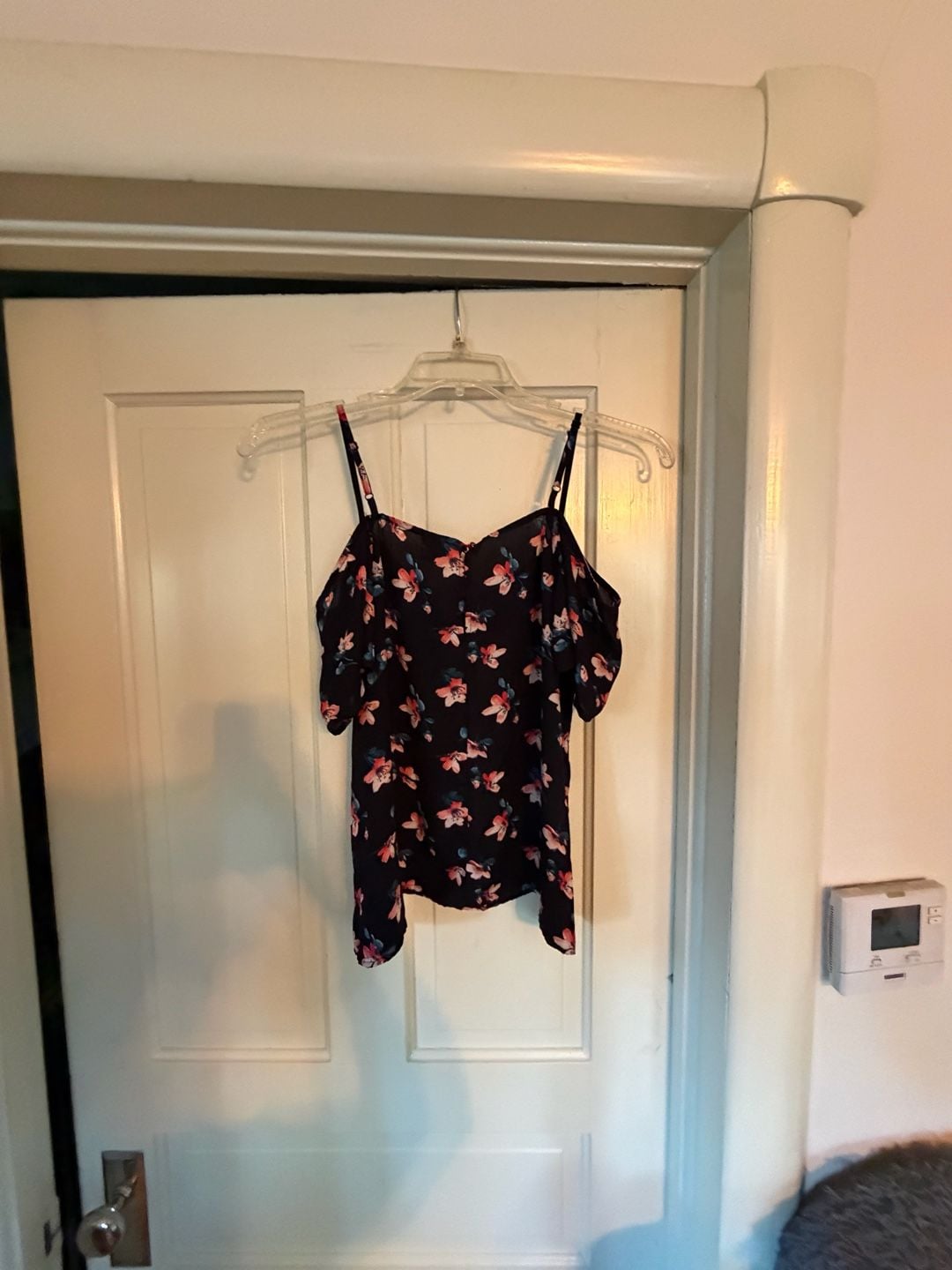 Paper Crane Cold Shoulder Floral Blouse Size L Black Pink Blue 8