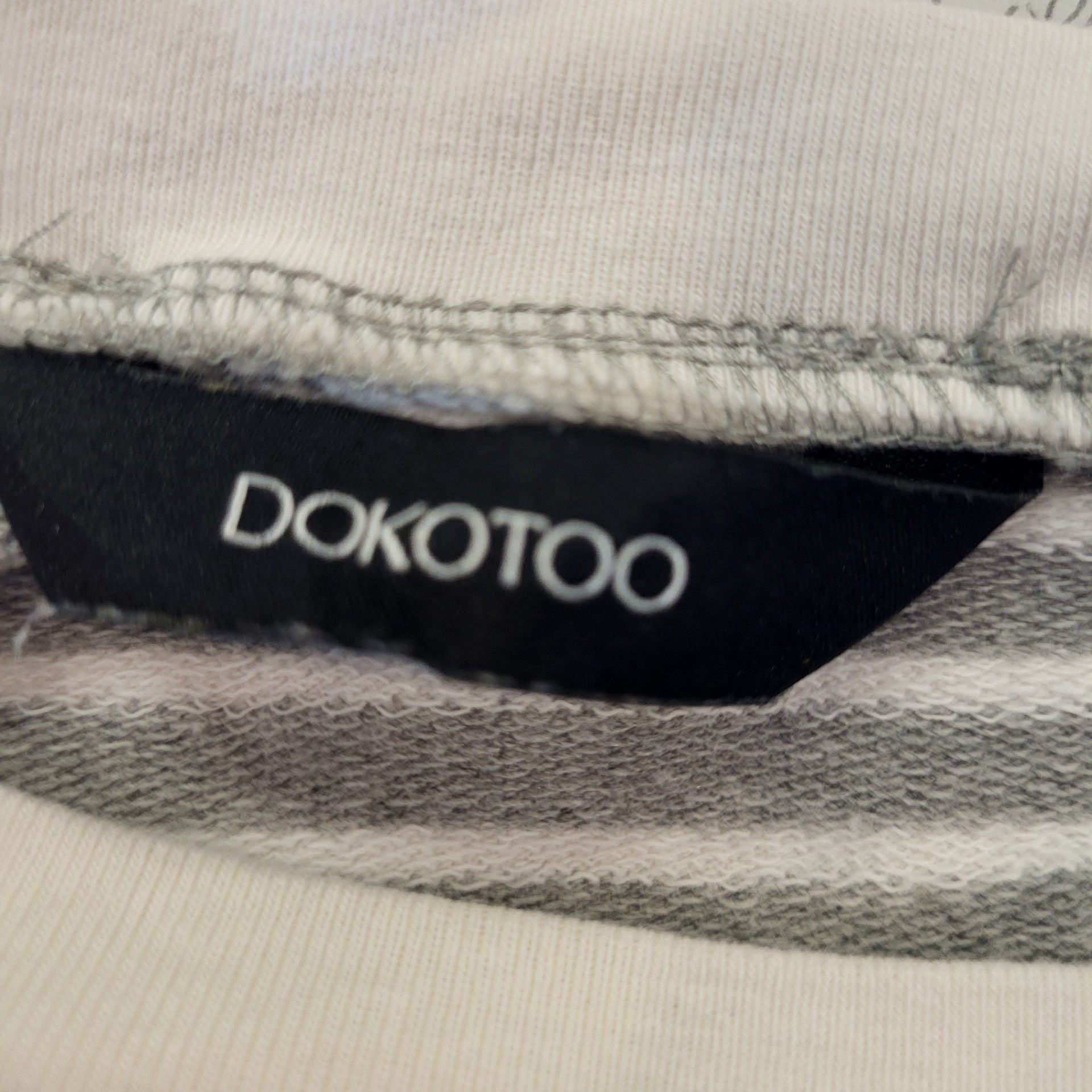 Dokotoo Striped Romper Size L Gray White Cap Sleeve Drawstring Waist Casual 4