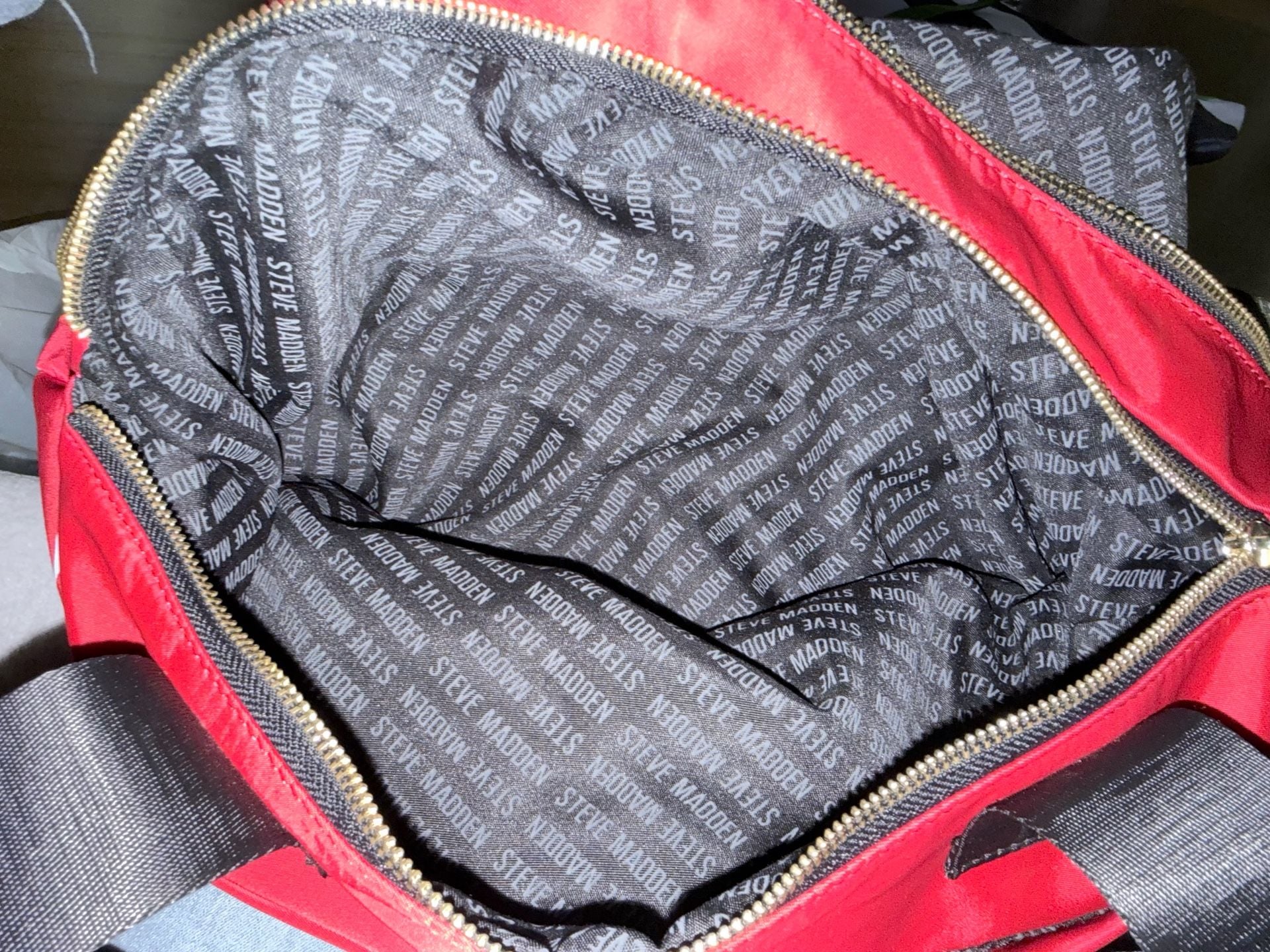 Steve Madden Weekender Overnight Duffle Bag Red White 7
