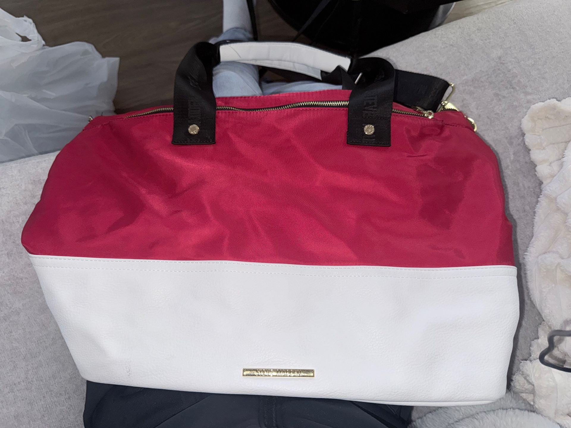 Steve Madden Weekender Overnight Duffle Bag Red White 3