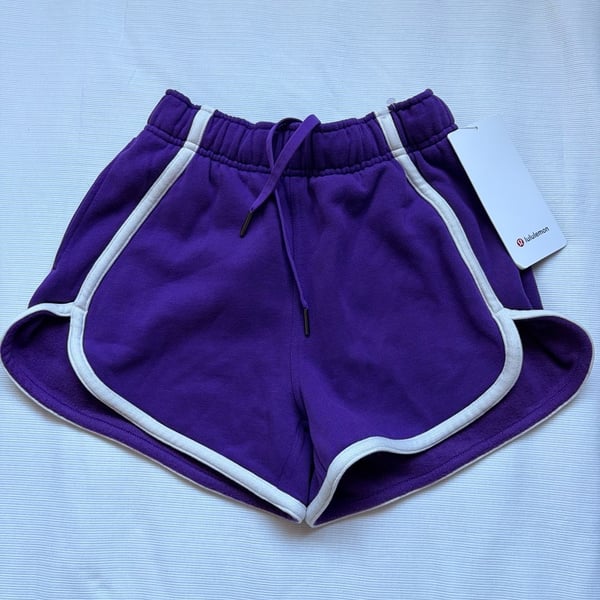 Lululemon Scuba MR Oversized Short 3 Trim Purple Size XXS