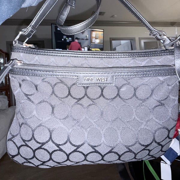Nine West Crossbody Bag Gray Geometric Print Zippered Handbag
