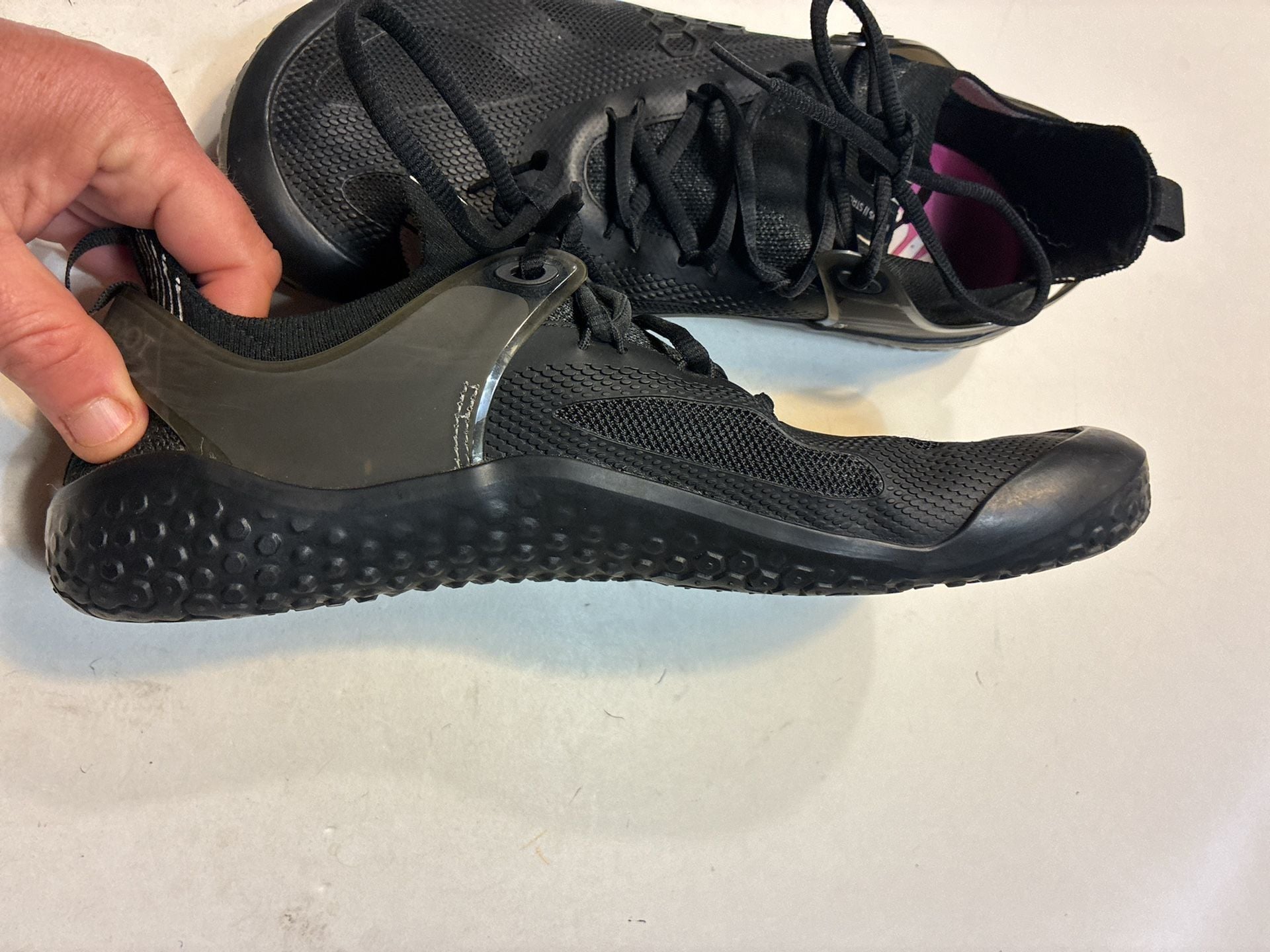 Vivobarefoot Motus Strength Black Cross Training Shoes 7