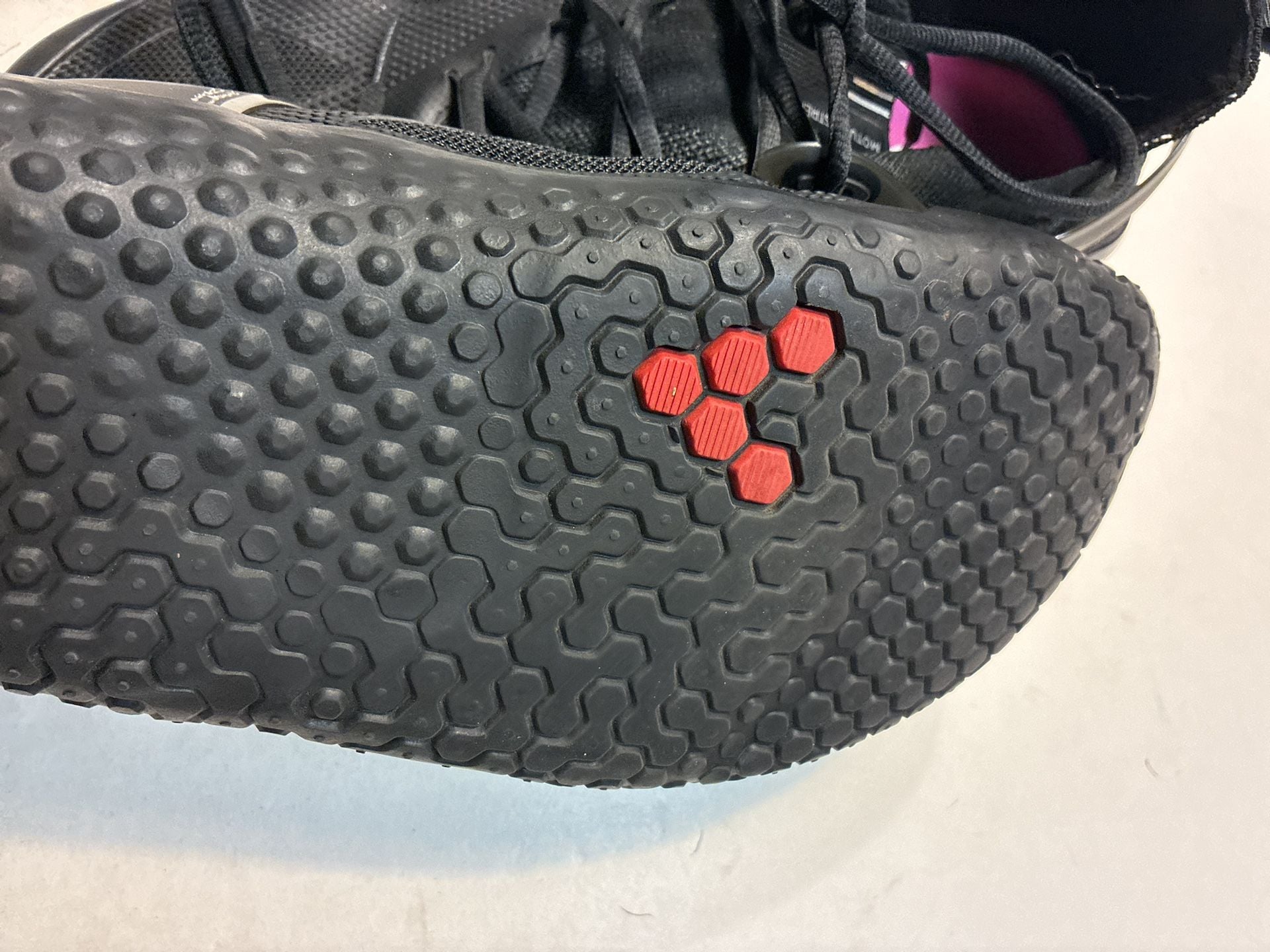 Vivobarefoot Motus Strength Black Cross Training Shoes 8