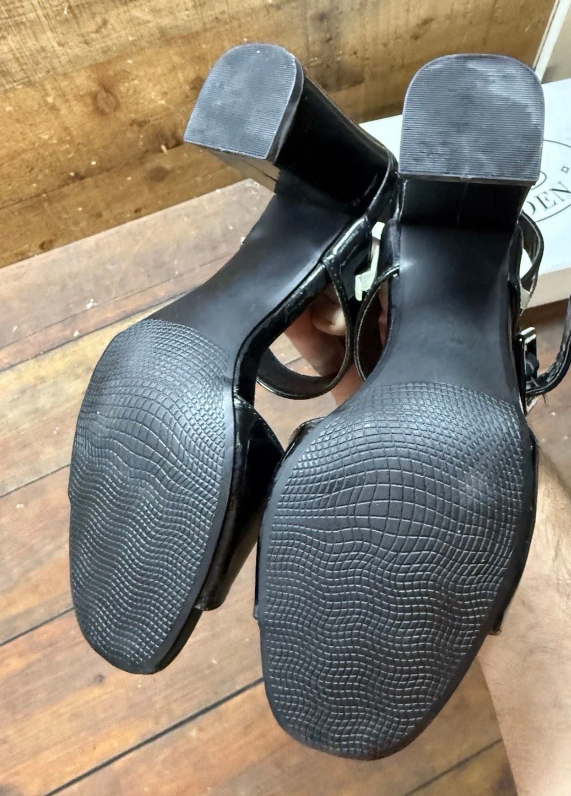 Steve Madden Blakey Size 8.0 Black Patent Sandals Block Heels 5