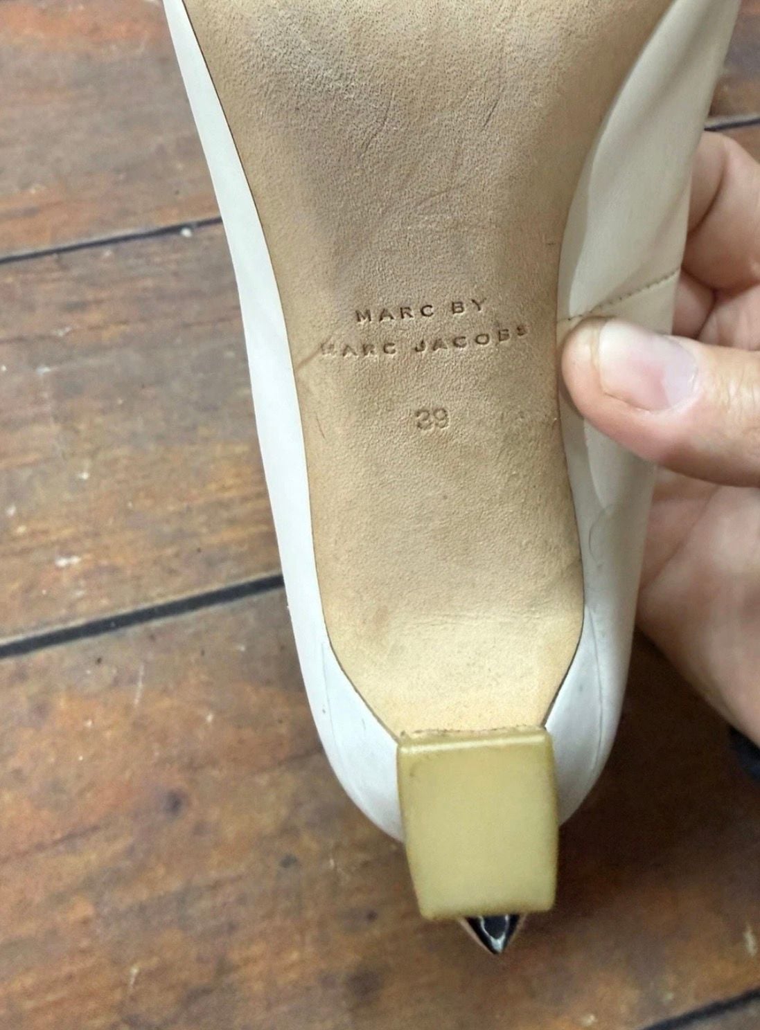 Marc By Marc Jacobs Pumps Size 39 White Leather Studded Heel 5