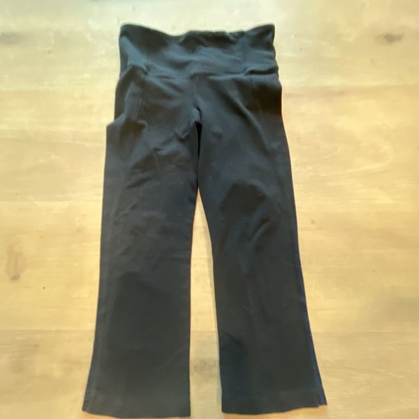 Lululemon Athletica Groove Pant Size 4 Black Flare Leggings