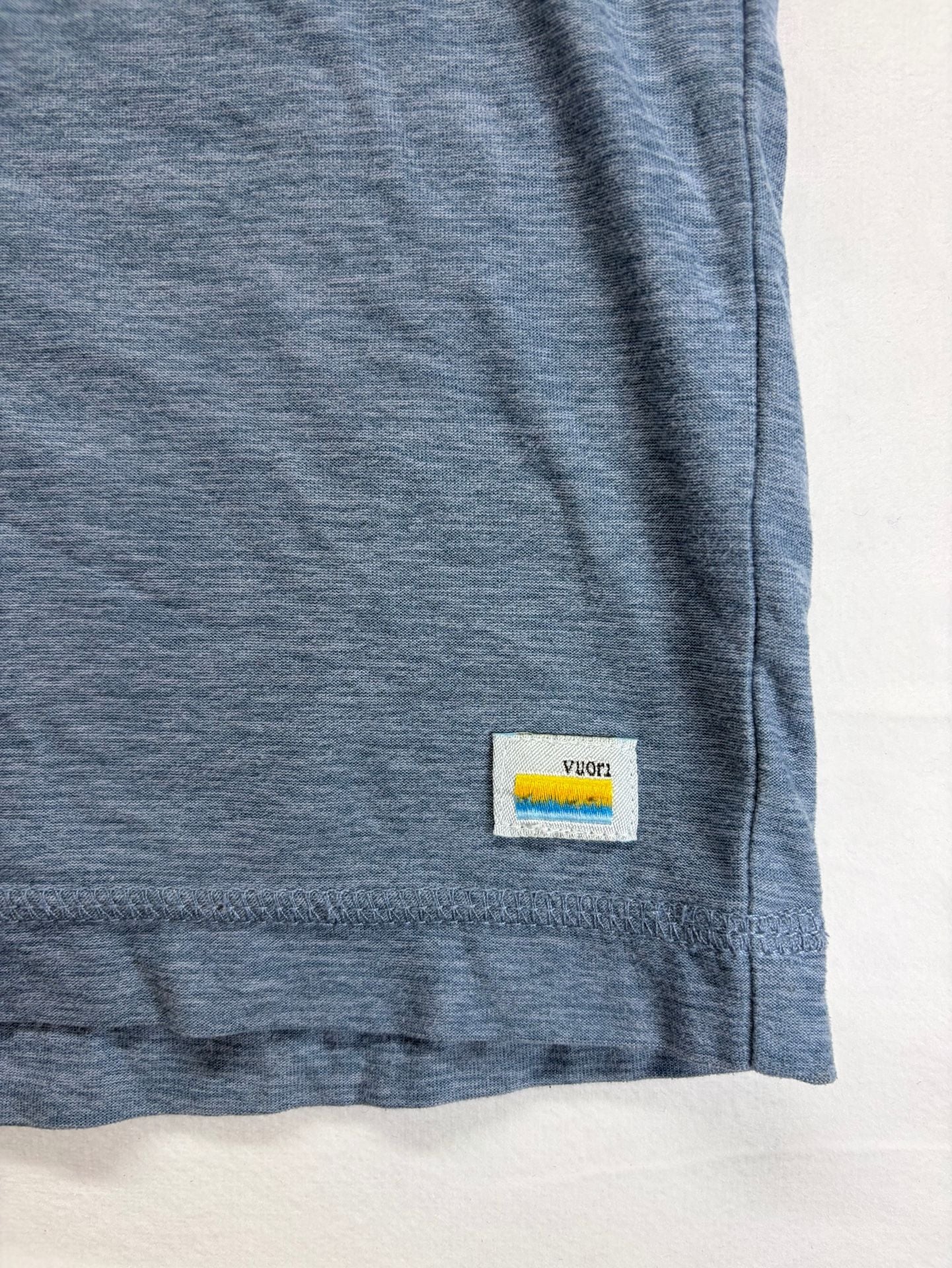 Vuori Strato Tech T-Shirt Size XL Blue Heather Performance Crewneck 3