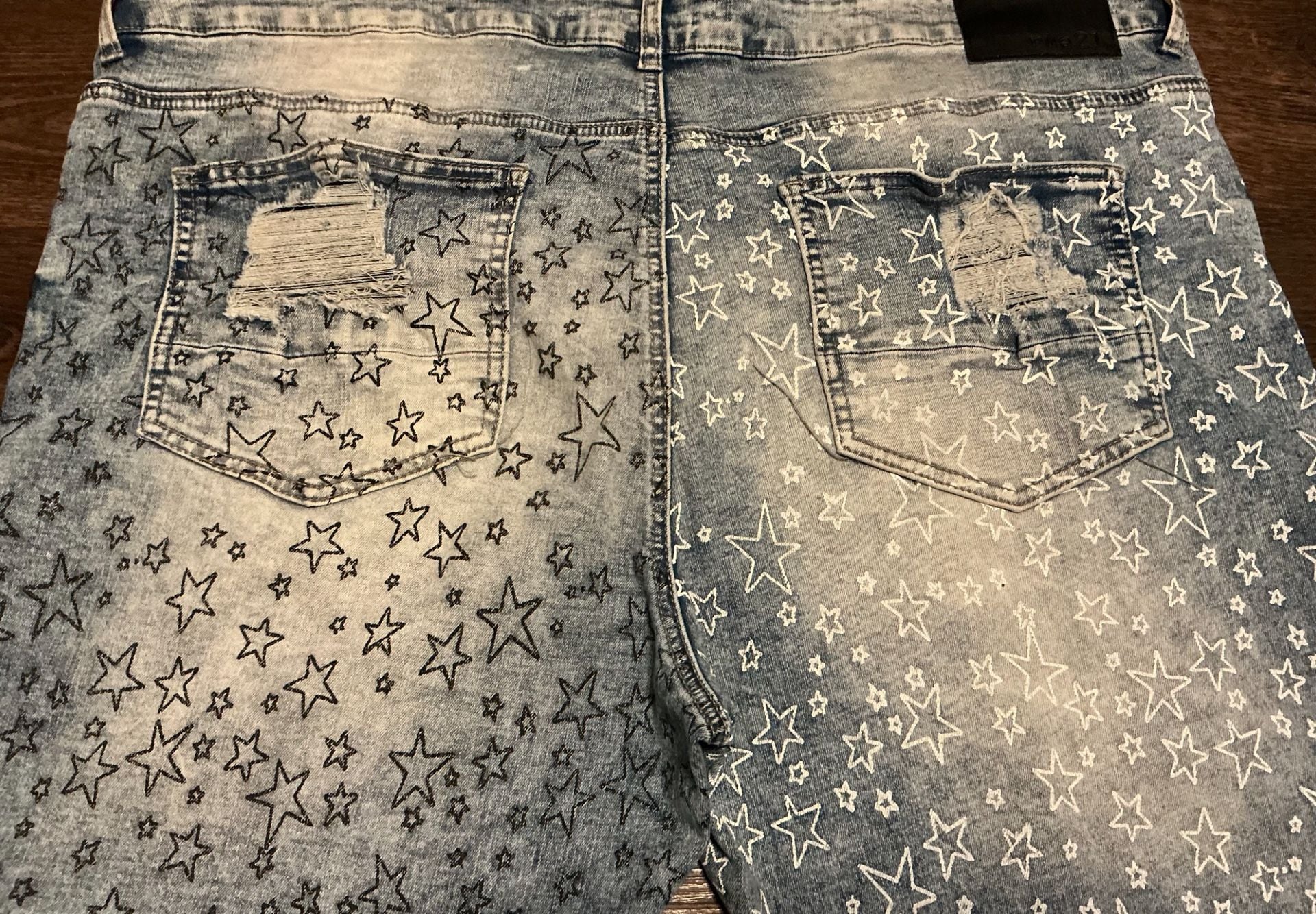 rue21 Premium Star Print Distressed Light Wash Jeans 12